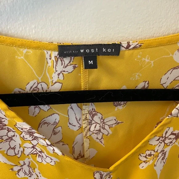 West Kei | Yellow Floral Blouse, Tie Front | Size Medium - Picture 4 of 10